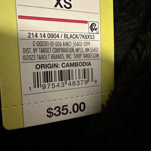 NWT All in Motion Cozy Black Fleece Pullover - Picture 9 of 9